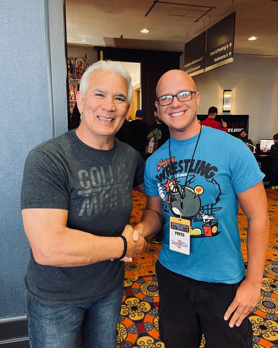 StonePayneProd's tweet image. After 11 years it was so cool to once again meet and get an updated picture with the legendary Ricky The Dragon Steamboat 🐉 #SCX2