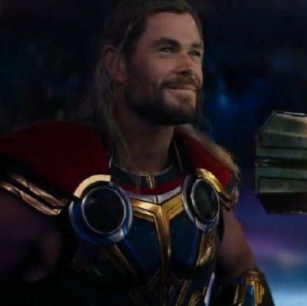 haiddles's tweet photo. gente a mi me llegan a matar a thor sin que él sepa que loki está vivo o darme un reencuentro con él y les meto un corchazo a todos así que ojito marvel te estoy viendo https://t.co/5Msbp7dP0K