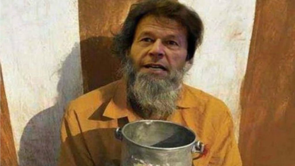 Kushbo14's tweet photo. @DunyaNews Ramazan  ka mahina hai zakat yaha 
Ada karo https://t.co/5PfgPCCWtR