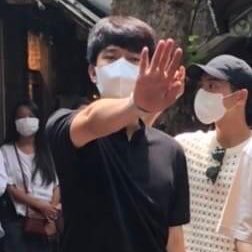 seonhokimfiles's tweet photo. 😭😂😭😂😭😂😭😂😭😂

managernim for the past 2 weeks: https://t.co/ewYAFq0PS5