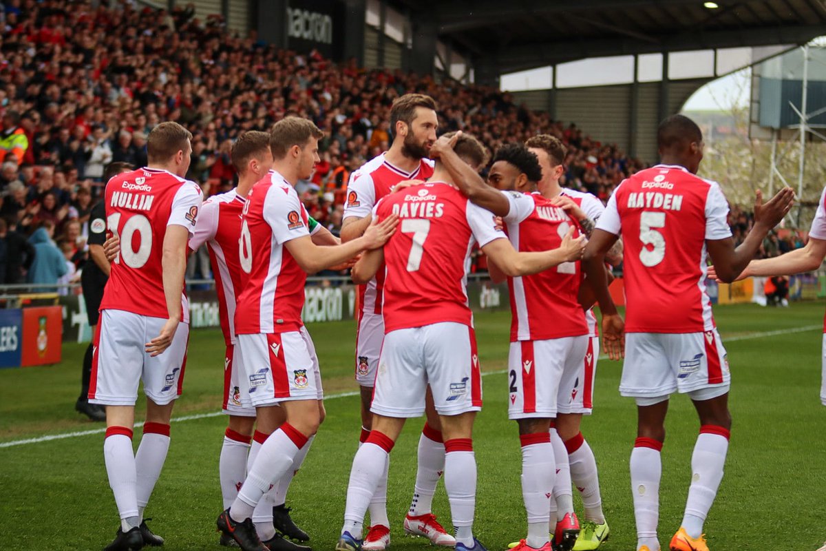 Today's attendance at the Racecourse is 10,022! 

WOW!

#WxmAFC