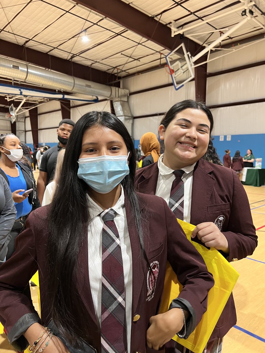 jennydatray's tweet photo. National Hispanic College Fair ⁦@TeamHISD⁩ ⁦@YWCPAHISD⁩ https://t.co/sovPO5MExn
