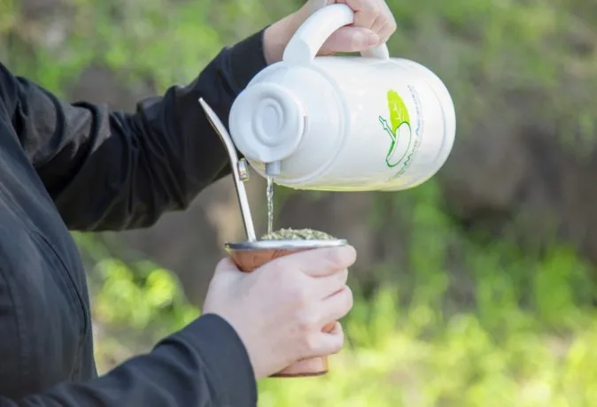 📻 #CiudadanoComún |📞  Karla Johan (<a href="/SommelierdeMate/">KarlaSommelierdeMate</a>) – Sommelier de mate y autora del “Libro de la Yerba Mate” - <a href="/HoracioCabak/">CABAK</a> <a href="/BarbiPerrone/">Barbi Perrone</a> <a href="/Diegokol/">Diego Kolankowsky</a>

👉 Afirman que la pandemia cambió los hábitos de consumo de mate