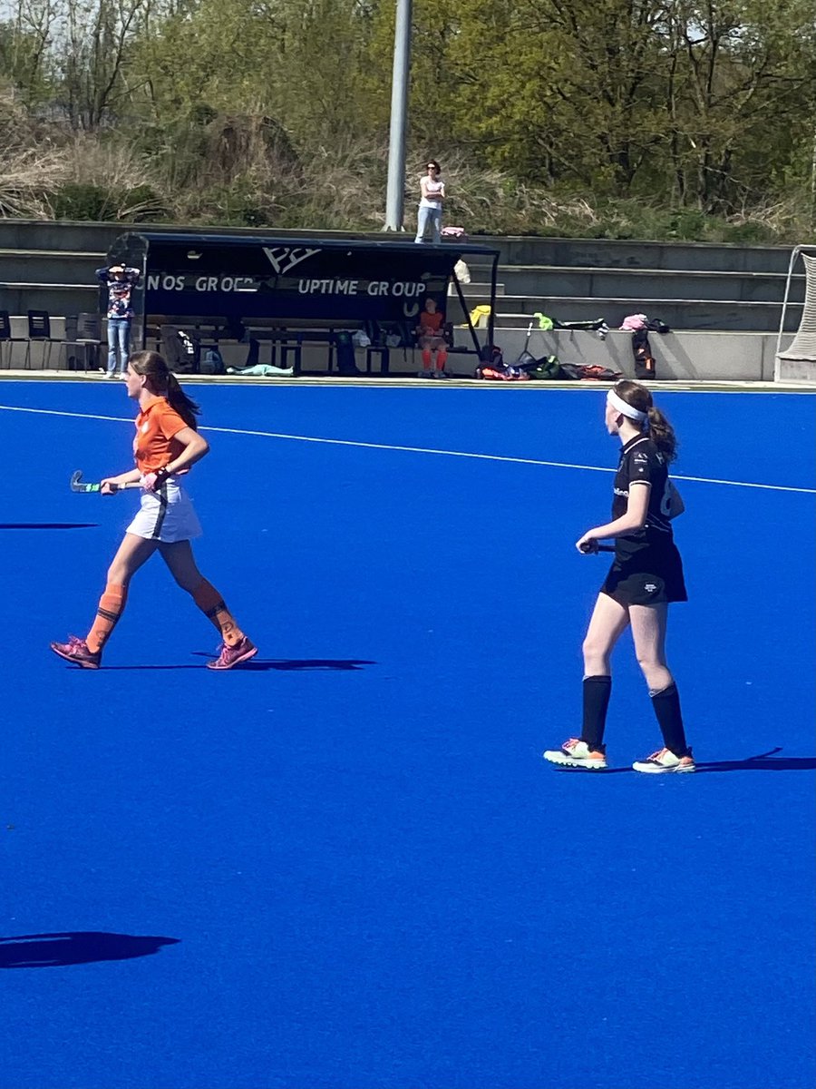 joosthoutman's tweet photo. #paasmaandag #matchdag #hockey #victory #dejongste verdedigt, de vader staat aan de zijlijn en in het zonneke! #genieten https://t.co/Um88IZIsYd