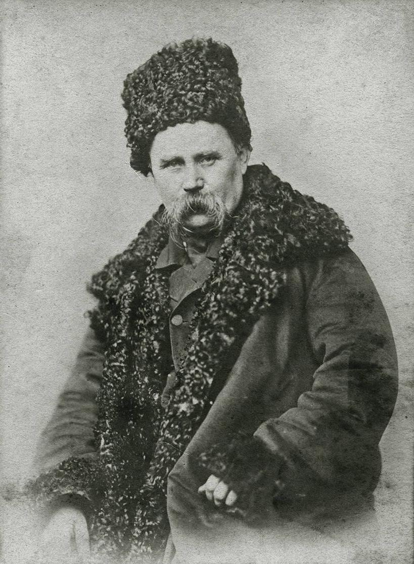 That explains political significance of Taras Shevchenko. Russia, Ukraine, Belarussia had tons of quite different vernaculars. If Russian state succeeded in imposing uniformity, they all would accept a model provided by Pushkin. Shevchenko created an alternative