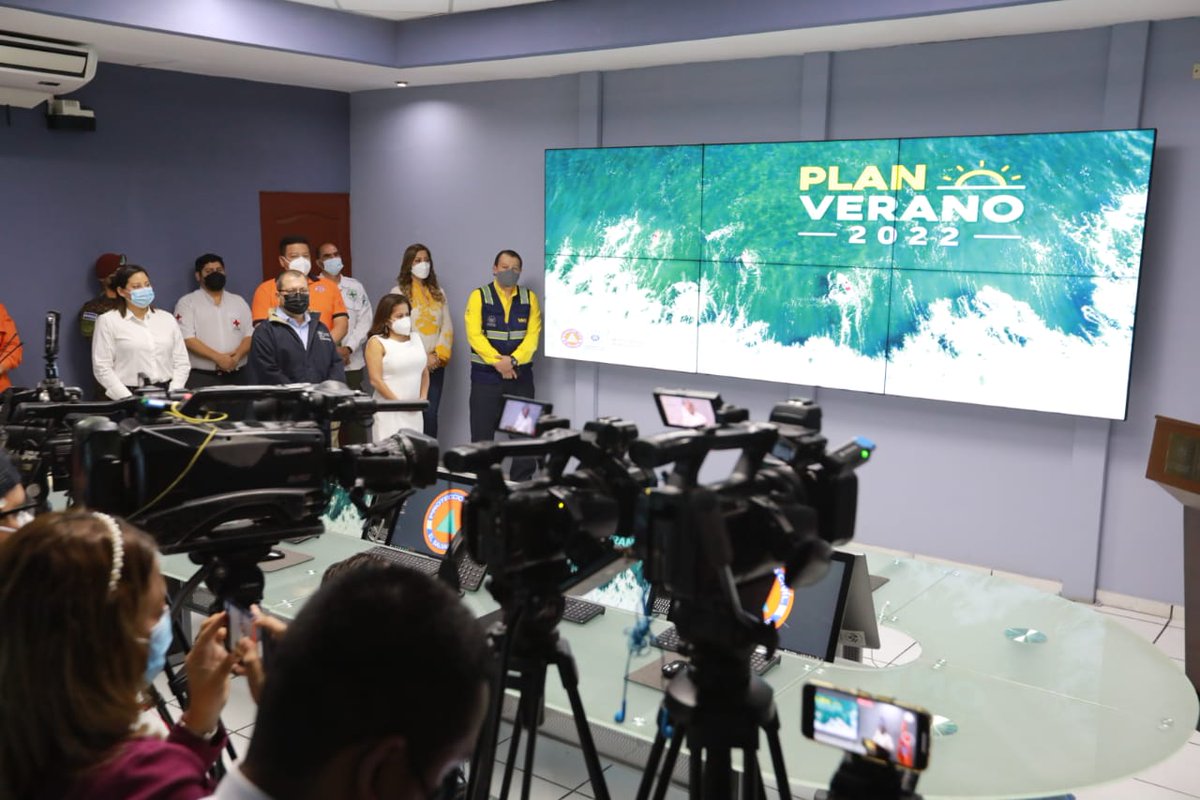 MonicaAyalaGue1's tweet photo. El #PlanVerano2022 ha sido un exitoso trabajo articulado del Gobierno del Presidente @nayibbukele y nos ha permitido disfrutar una vacación segura. Como @isss_gob_sv nos mantuvimos activos brindando más 37,000 consultas a los salvadoreños. https://t.co/eDY54lRopW