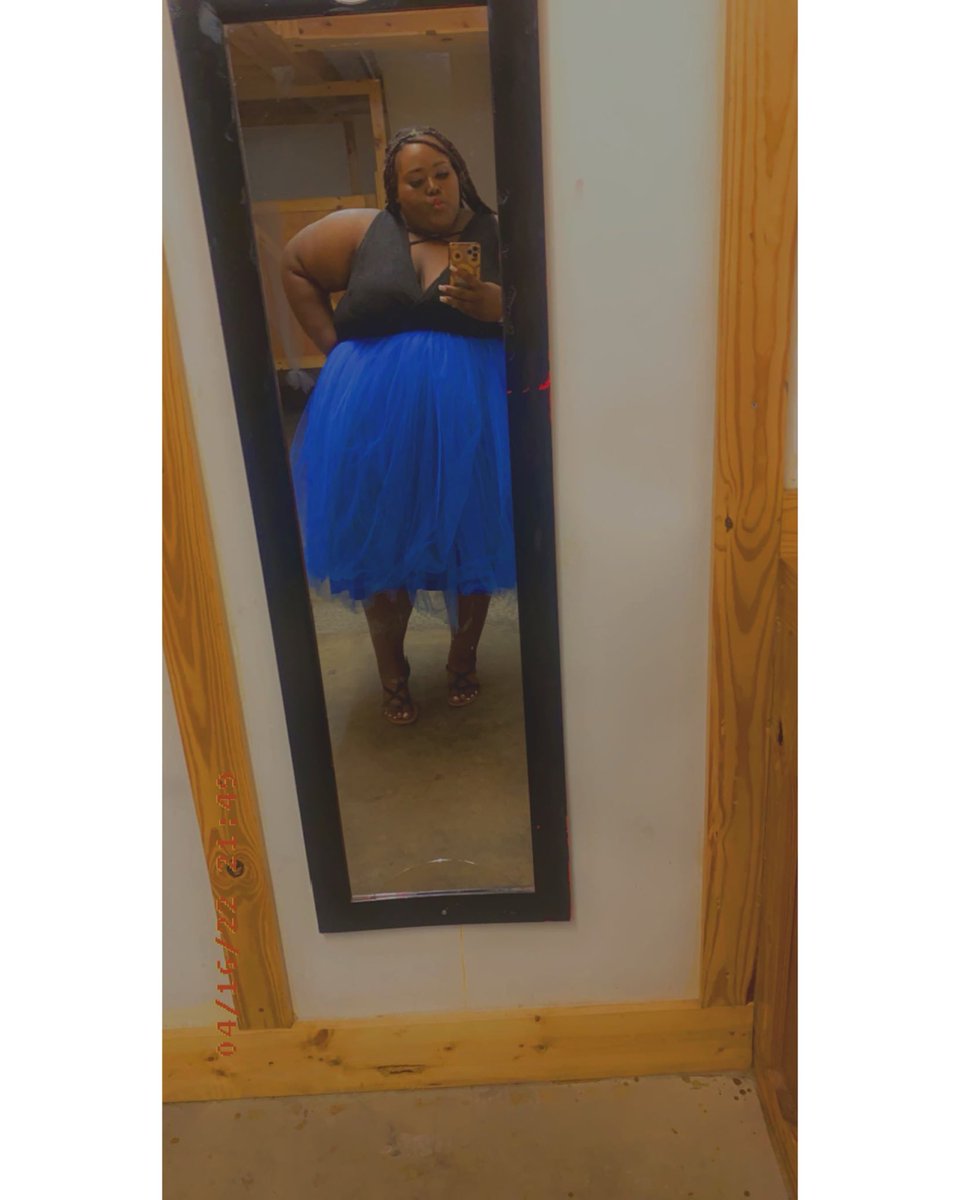 bigfine_dime's tweet photo. I ain't never asked to be the shit, girl 😘✨
📸 Big Fine Dimeee @ Valerie’s Met Gala of Meridian #VMGM https://t.co/akBoRpl7GB