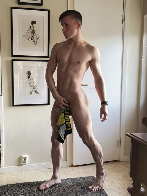 One step at a time towards your dreams and goals????? https://t.co/jbXvpiZbIU