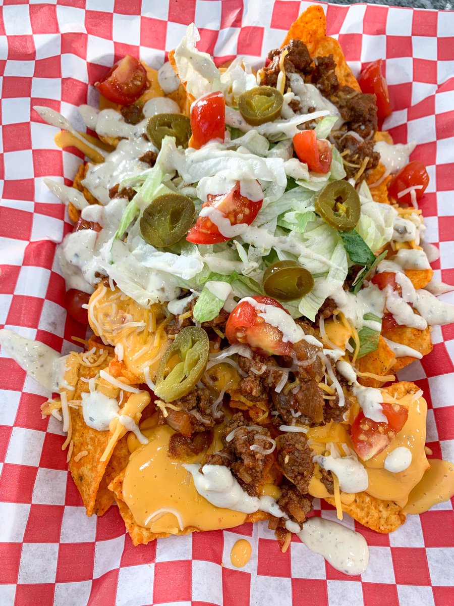 Dastylishfoodie's tweet photo. Loaded Doritos served in a tray with picnic paper. A fun way to serve the kiddos. #Tray #PicnicPaper #Nachos #FunPlating #Foodie
#Doritos #SnackFood
#liketkit #LTKkids
@shop.ltk
https://t.co/mMa7xQhXzT https://t.co/uqXXquAAxm