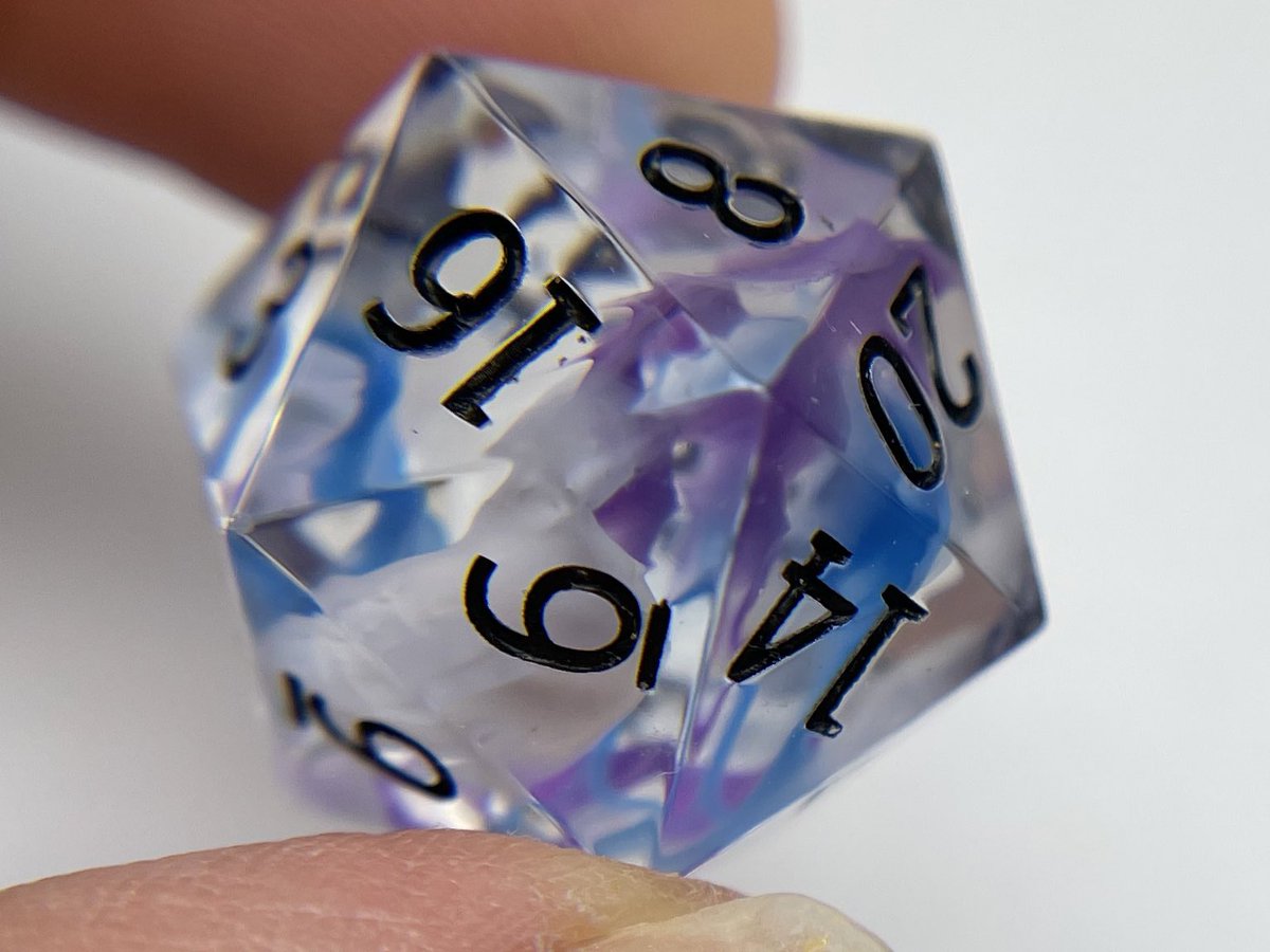 I love making sets featuring delicate little wisps like these!

#Dnd #dice #ttrpg #resinart #handmadedice