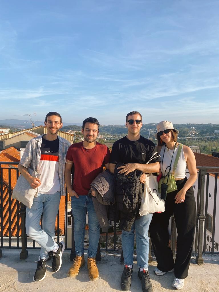 PaaulaSanchez23's tweet photo. And finally, friends version https://t.co/ogVGXsSMAG