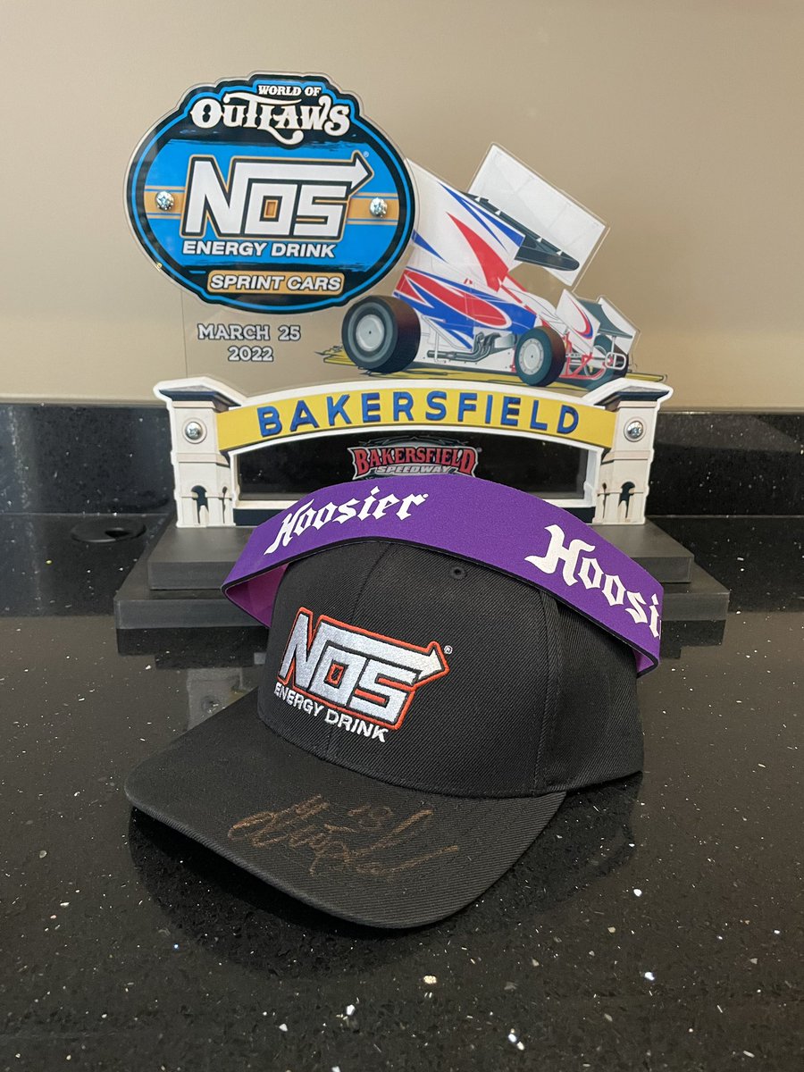 🤑MONDAY GIVEAWAY🤑
One lucky person can win the signed <a href="/NosEnergyDrink/">NOS Energy Drink</a> hat and Hoosier neck band from our victory at Bakersfield!

*Must like, retweet &amp; follow us to enter*
Picking a winner tomorrow at 4pm.