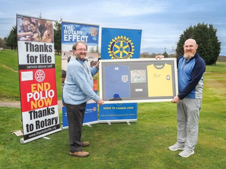 Brechin @Rotary Club is close to raising £20k for @MNDScotland with a silent auction. Star lots include signed football strips from @Pele, @TeamMessi, @andrewrobertso5 and @jackie_mc4! Golf fans can also win a round with @JohnSouttar and much more 🤩 ow.ly/pjMw50ILLFX