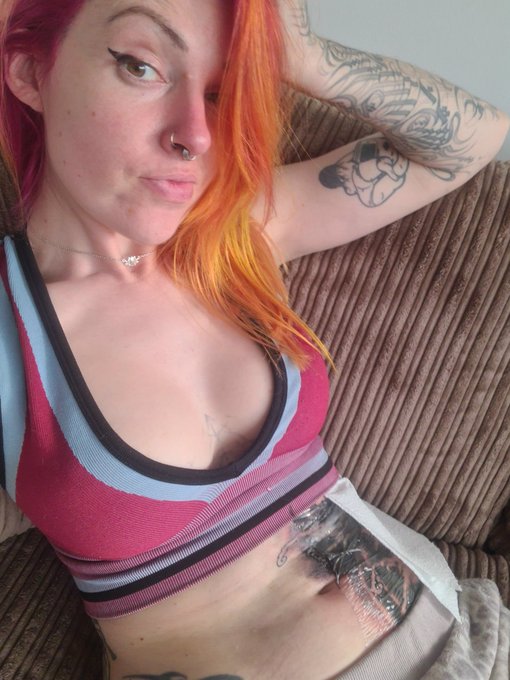 Dying on my sofa after getting my ribs tattooed yesterday.... send hugs

@Inkedmag @SkinInkMag MAN DOWN