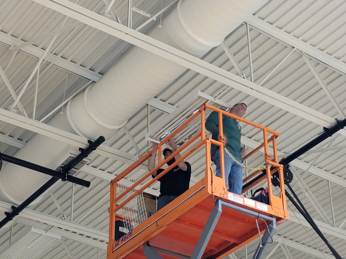 graigbansek's tweet photo. @ColumbiaMaint is hard at work this week installing new LED fixtures in the @CopopaElem and @RaiderMiddle school gym and cafeteria. These new upgrades will save money and provide the best lighting for our staff and students!  #onceaRaider #theRaiderWay https://t.co/uczkoEhp13