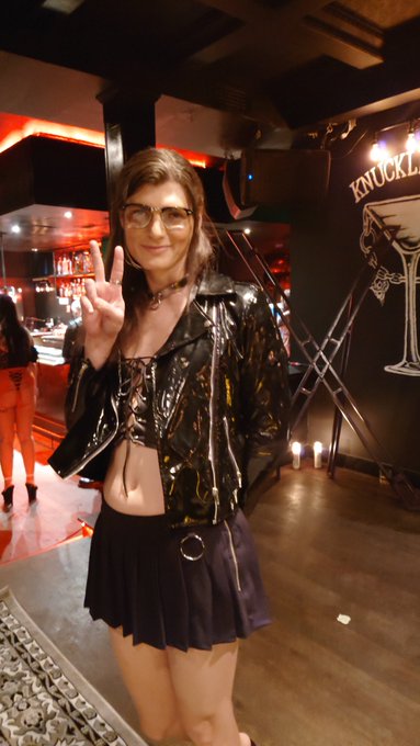 Had a ton of fun this weekend watching @sophiaburnsx get waterboarded with champagne by the stunning<a class="tags" href="/tag/sophiaburnsx">@sophiaburnsx</a>