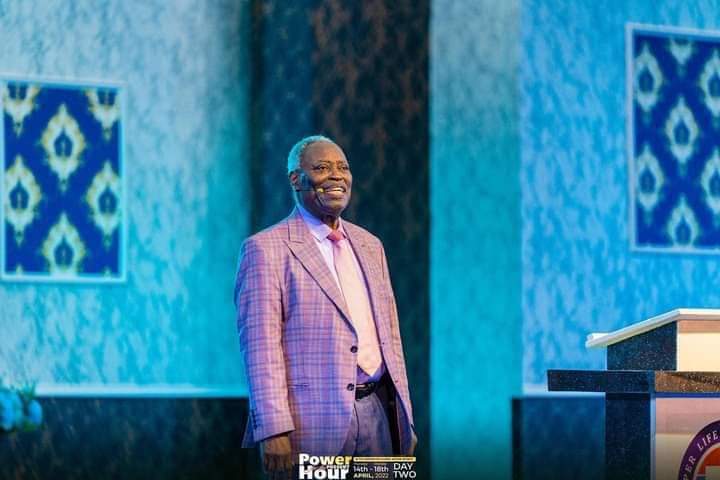 AdeyemOlalekan's tweet photo. #EasterRetreat2022 

#PastorKumuyiSaid 
   I give you the key to unlock all doors which have been locked against you. You're more than Conquerors.
#2022GlobalEasterRetreatDay5 https://t.co/08TSL33KEa