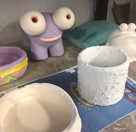 These classes still have room - 
conta.cc/3jMndoH
#artlab #statenislandarts #ceramichandbuilding #jewelrymaking #worldofcomics #floralpainting #portraitpainting #illustration #color #artschool #createsomething #findyourselfatartlab
conta.cc/37WA6dc