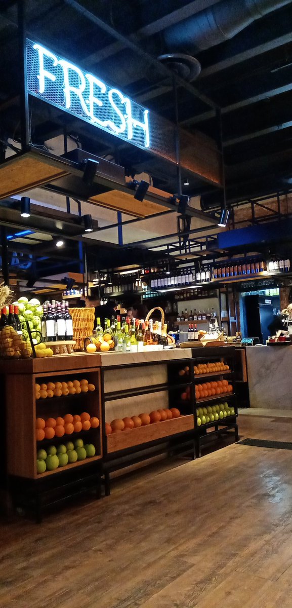 Jeanne_29's tweet photo. Fresh)) 🍊🍏🍎🍾🍹🍸🍷 https://t.co/LYKNnbWJto