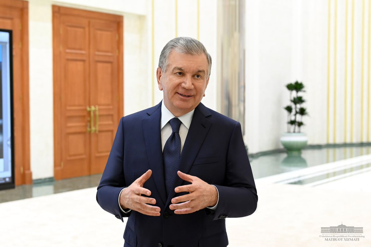 president_uz's tweet photo. The #President attended a presentation on the construction projects of the New #Uzbekistan University and other facilities.
#Mirziyoyev #education #culture #infrastructure https://t.co/EmT4EompO3