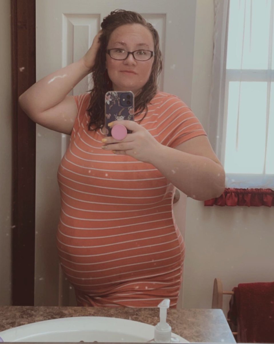 GamingMamaV's tweet photo. Weโve officially hit 19 weeks and we are almost 1/2 way there! We canโt wait to meet you Saylor ๐ #BabyMcMillan #BabyThree #Countdown #PregnancyGlow #MomOfBoth #PositiveVibes https://t.co/5SkINXgOjn