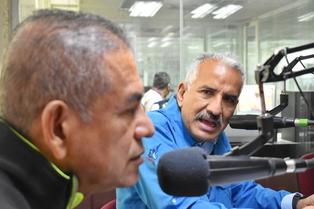amarcanopsuv's tweet photo. Vamos con más fuerza . Estamos en el MAYO OBRERO y con @NicolasMaduro nosotros vamos a seguir venciendo . Gracias @min_joserivero aquí en Bolívar nadie se rinde y estamos en ofensiva con las 3R.NETS y el 1x10 para el Buen Gobierno @delcyrodriguezv https://t.co/K7onm6TjkM