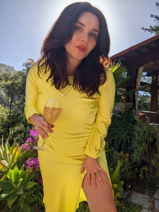 I know it's hard, but Mommy knows how to get you to finally relax, Feel connected, euphoric, And even