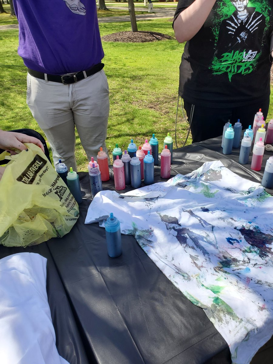 UAFSPRIDE's tweet photo. Here til 1! Come get a FREE tie-dye shirt at Tie-Dye with Pride! 🤩 https://t.co/YC3EORNFQK