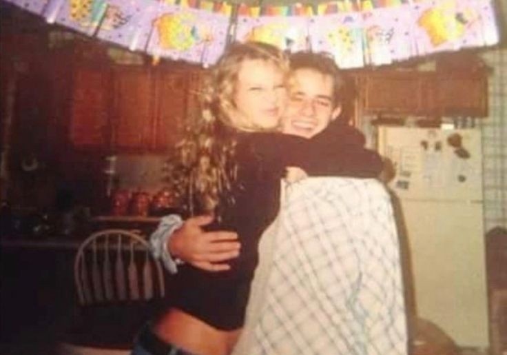 rareswiftpics's tweet photo. https://t.co/6DnWQ7hN9y