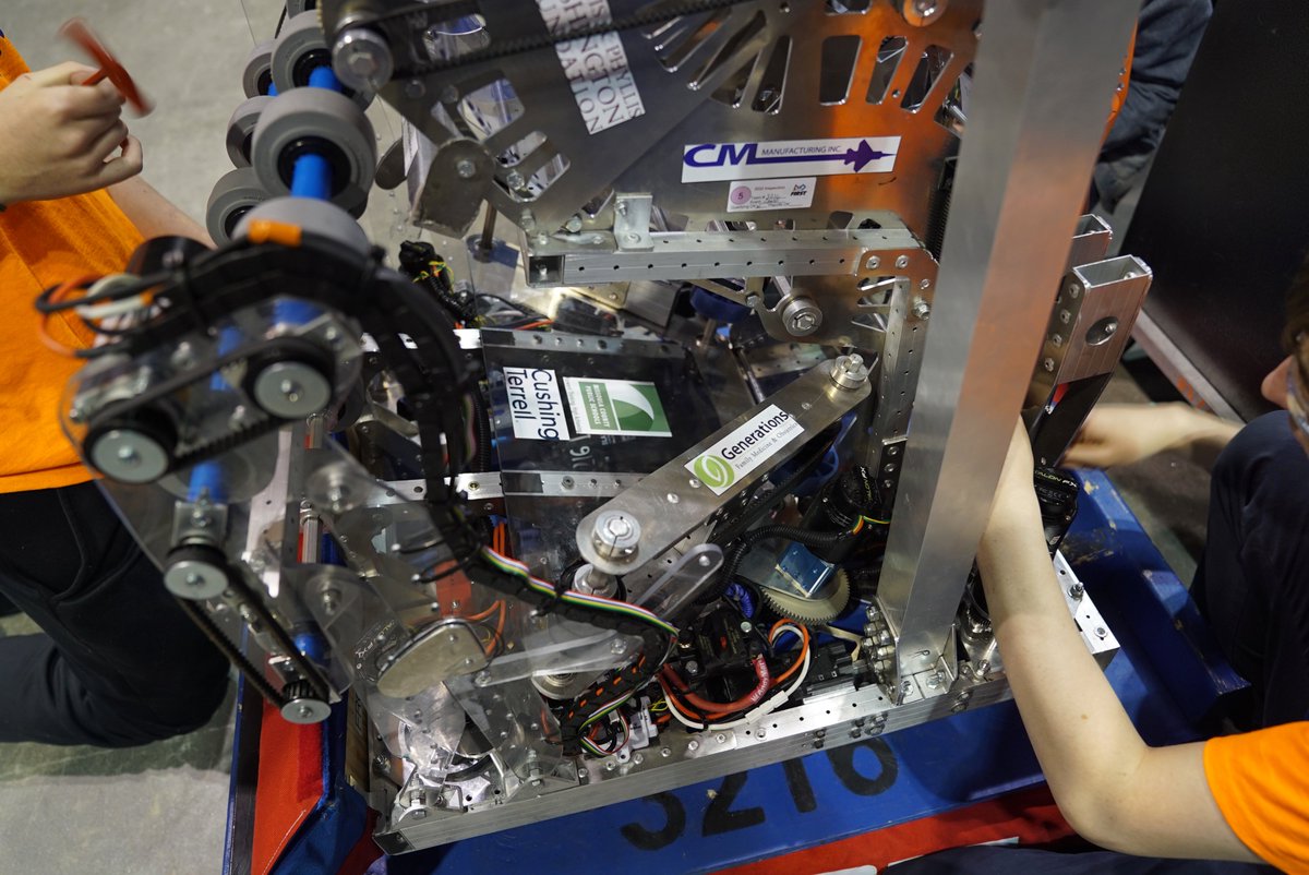 Cushing_Terrell's tweet photo. When it comes to inspiring #nextgen #engineers, Principal Alan Bronec is all in. A mentor of the #Missoula Robotics Team since 2008, he was recently honored with the Woodie Flowers Finalist Award, which recognizes mentors in the #FIRSTRoboticsCompetition. Congrats, Alan! https://t.co/ygFUQqpt8b