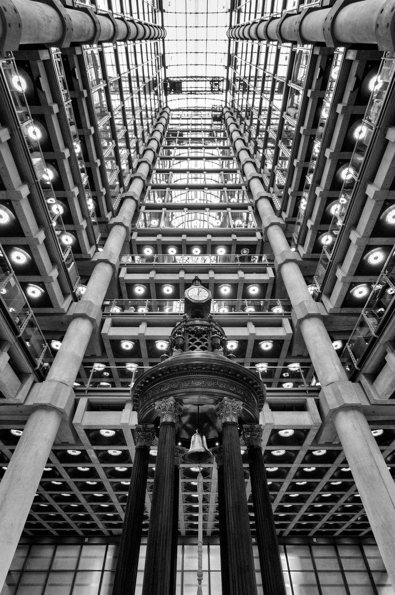 EMCN13's tweet photo. 'London Brutalism' on 
@exchgART
Collection of 15 1:1 photos 
Floor is ◎1 with 6 sold 
All explore #brutalist #architecture in London, UK
https://t.co/6O9KTnVQjS
.
#solana #SOL #SolanaNFT #NFTartist #ArtistOnTwitter 
#photography #urban #nft https://t.co/MO1qJk5lp4
