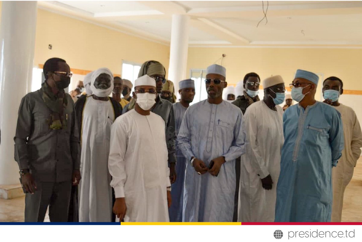 presidencetd's tweet photo. Le Président de la République, Général MAHAMAT IDRISS DEBY ITNO, en marge de son séjour privé à Amdjarass a visité un chantier de construction d'une mosquée de la ville.
#EnnediEst https://t.co/6ddlGfi6G7