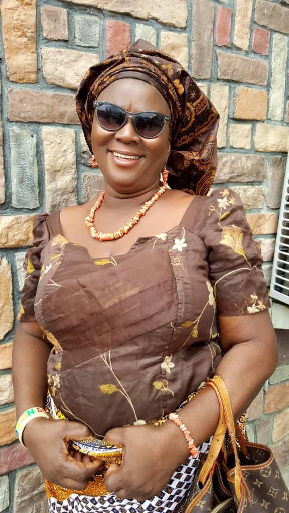 DeNieCe tweet media