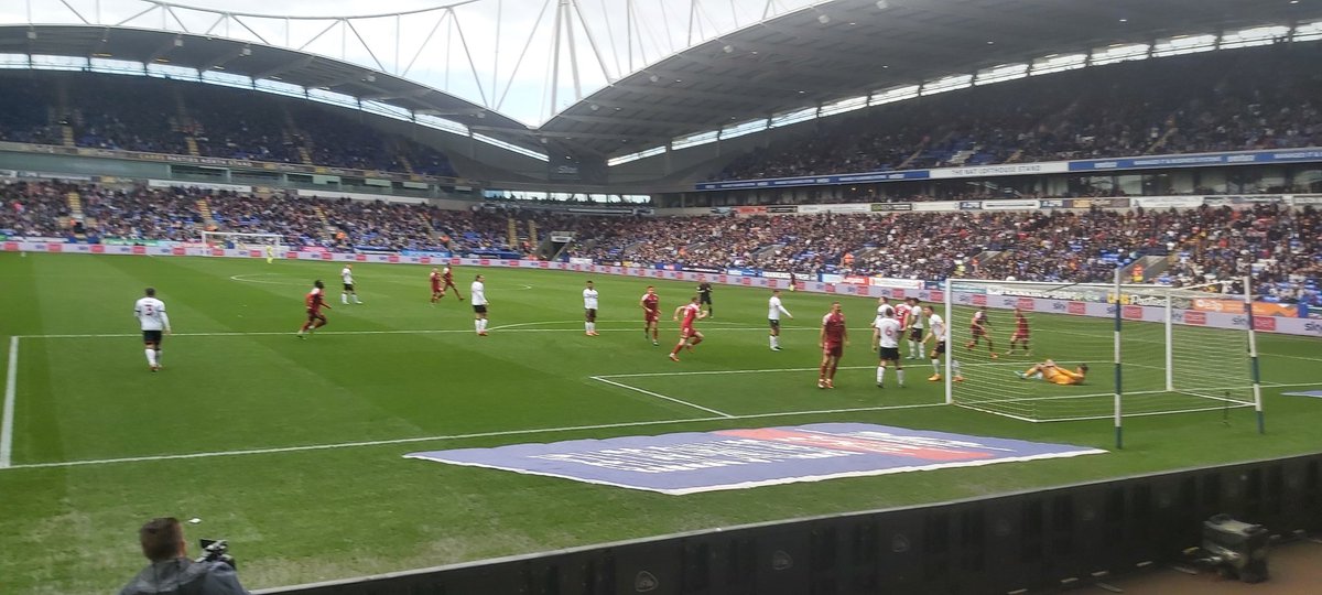 ACCRINGTON STANLEY FAN page tweet media