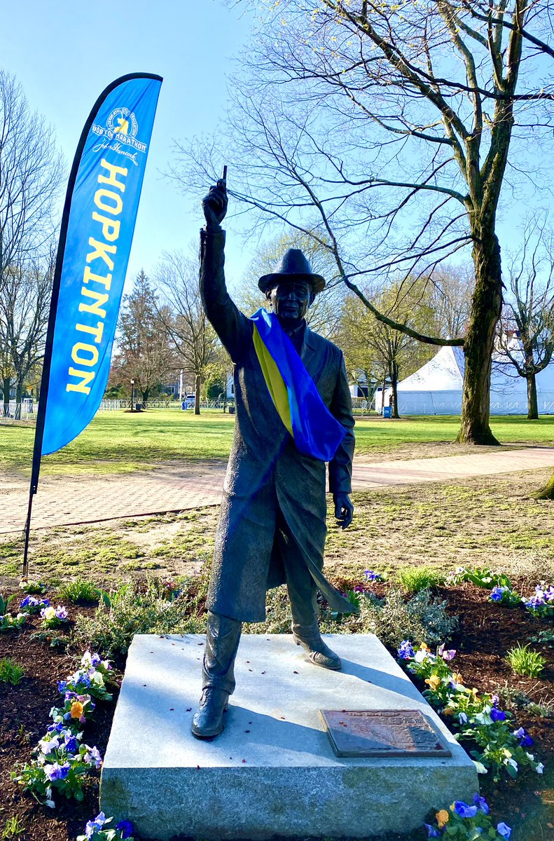 ryanjdwormmood's tweet photo. #StandWithUkraine️ 🇺🇦 #PatriotsDay https://t.co/mPXGeH9bzu