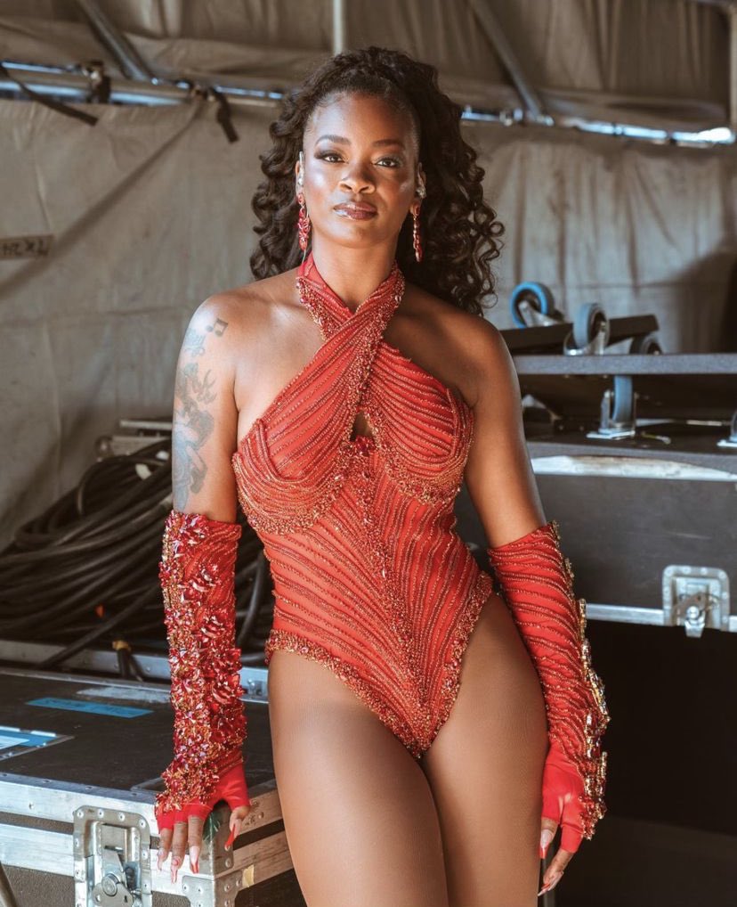TeamDreamville's tweet photo. Ari Lennox. That’s it. That’s the tweet. https://t.co/VmGmro29ks