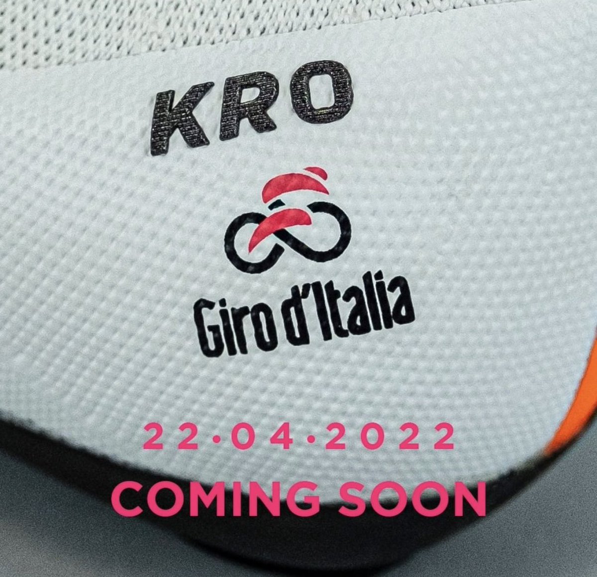 sportmed_es's tweet image. ¡Estad atentos! 

with @dmtcycling KR0!

#DMT #DMTCycling #withDMT