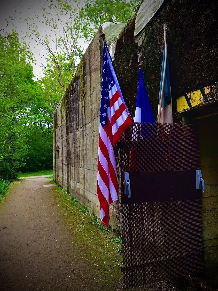 MemorialBunkers's tweet photo. Nous vous souhaitons à toutes et à tous une très belle fin de soirée et de week-end ! 😃

🔦📸 Prochaine visite dimanche 24/04 à 14h30

💻: https://t.co/xjStyyeKUG pour réserver. 

#Angers #Histoire #Pignerolle #WW2 #CultureAngers #patrimoine #instAngers #igersAngers #igersAnjou https://t.co/UYdT835gOj