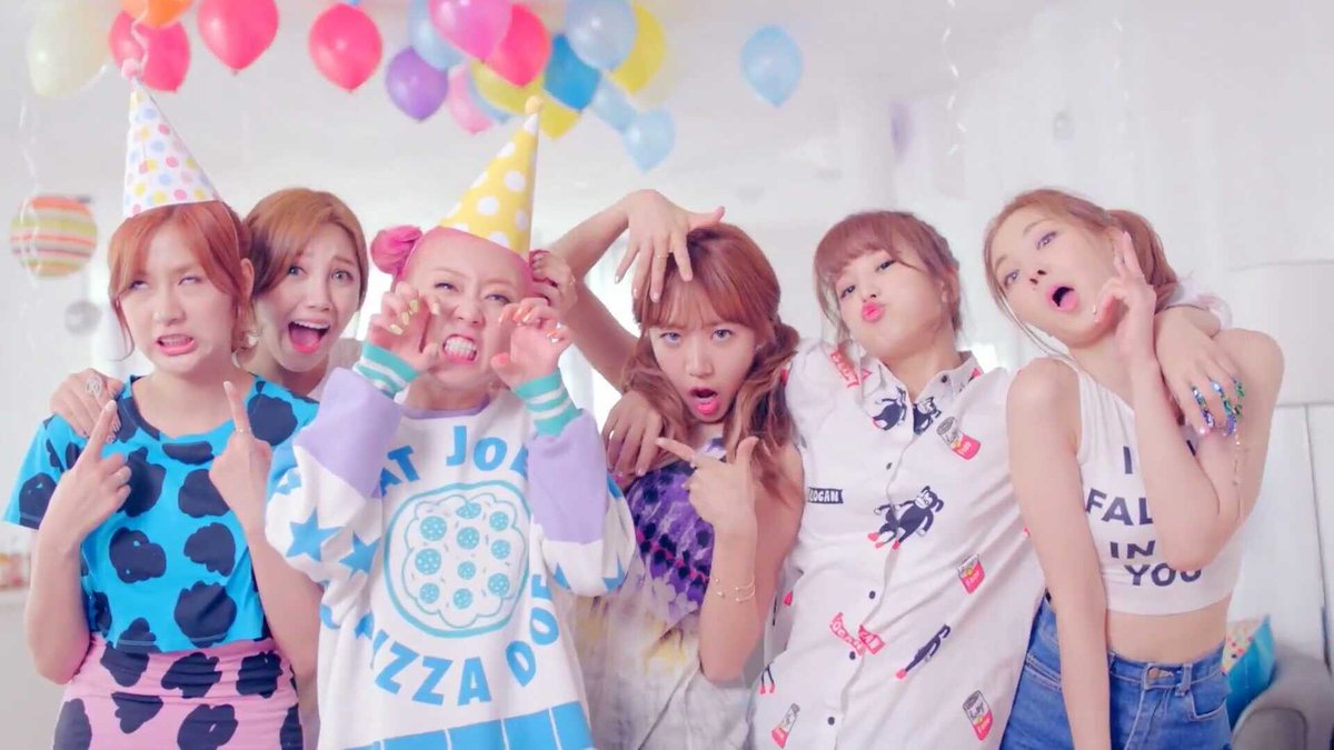 ching_onpreeya's tweet photo. Apink forever 💖🎉🐼 https://t.co/PklHq6gekm