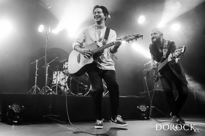 View image on Twitter