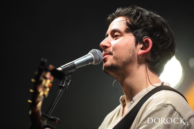 View image on Twitter