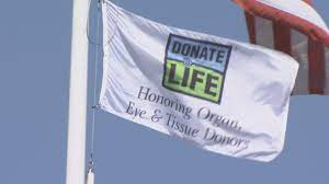 Teamiltga's tweet photo. It's #DonateLifeMonth Blue &amp; Green Spirit week!  More than 170 million people are registered donors. Are you on that list?  

To learn more about organ, eye, tissue and living donation in Illinois, visit https://t.co/BVTbNoQBFI

#DonorsSaveLives #BeeADonor #DonateLife https://t.co/wimrvDYHv7