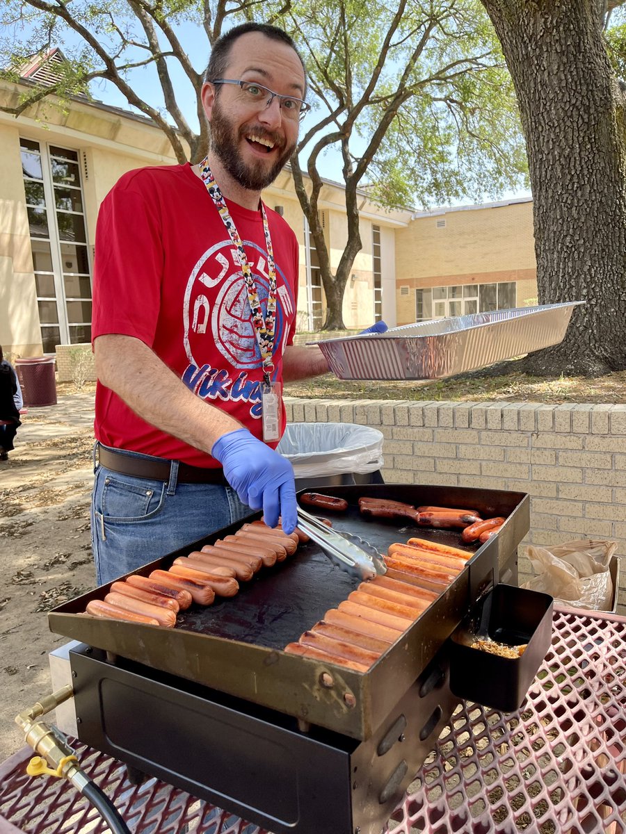DMS_Vikings's tweet photo. Good food, fun times. Thank you to our amazing administrators for this get-together!
#OurAdminRocks https://t.co/DEbw8SYqqu