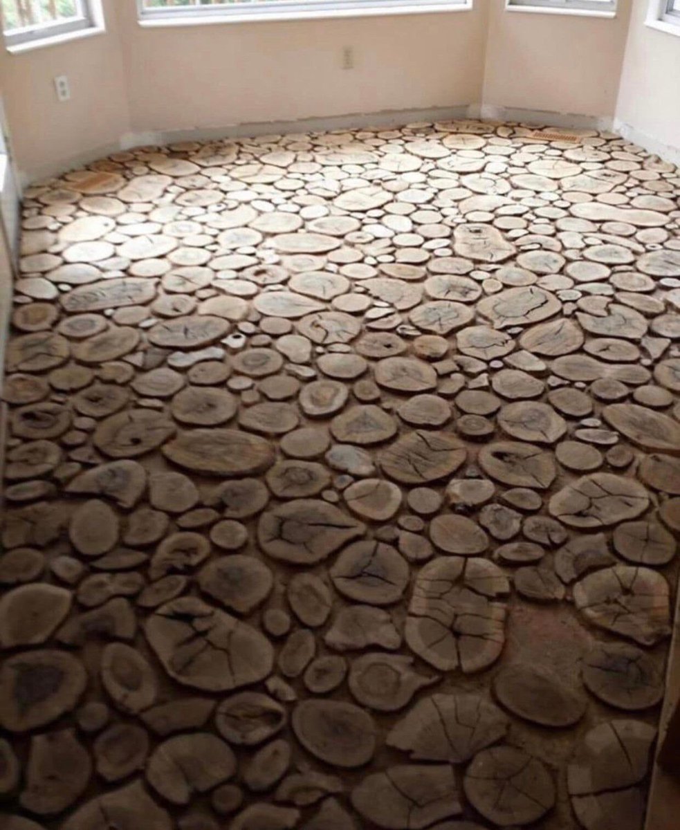 jmeberhard's tweet photo. I'm all about hardwood floors but... how are we feeling about this one?!? π€£
#ThingsRealtorsSee #WhatIsHappeningHere #JenniferEberhard #MyRealtor #TeamDreamHome #RealEstate #RealEstateAgent #ColoradoRealEstate #ColoradoRealtor #ColoradoRealEstateAgent #Colorado https://t.co/8M2RBFbxDF
