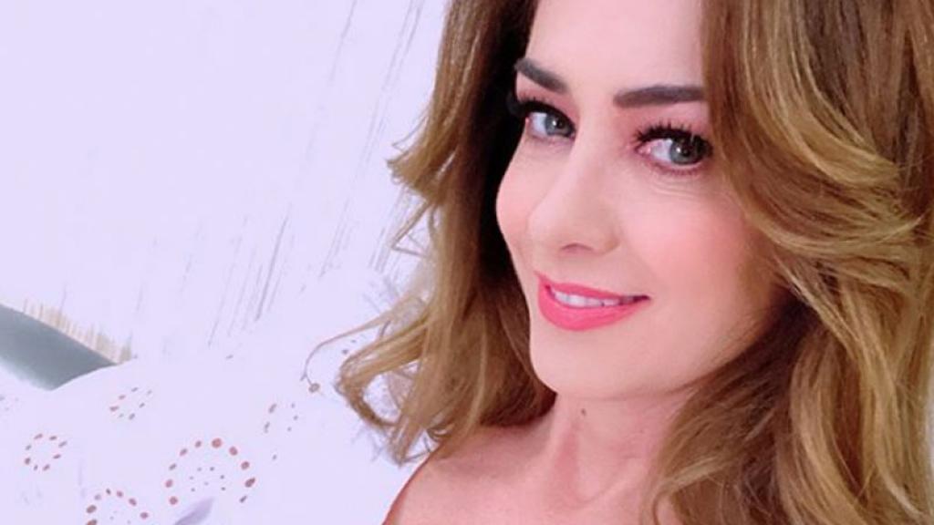 Annetmicheltv06's tweet photo. @anettemichel02 @anettemicheltv mi querida Annette Michel usted tiene unos ojos hermosos y una sonrisa muy linda encantadora amo  su ángel de usted esa luz maravillosa en usted es tan linda encantadora https://t.co/AZZHtHWVqU