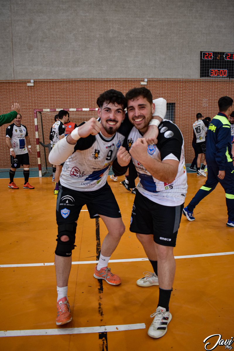 En qué momento tras 6 años sin pisar una pista de balonmano ni jugar, me iba a encontrar a las puertas de jugar una nueva fase de ascenso y encima de las que gustan jugar. Este finde a disfrutar como si fuera la primera y a por el ascenso a primera nacional ✌🏼<a href="/CBM_Aguilar/">Club Balonmano Aguilar🤾‍♂️</a>