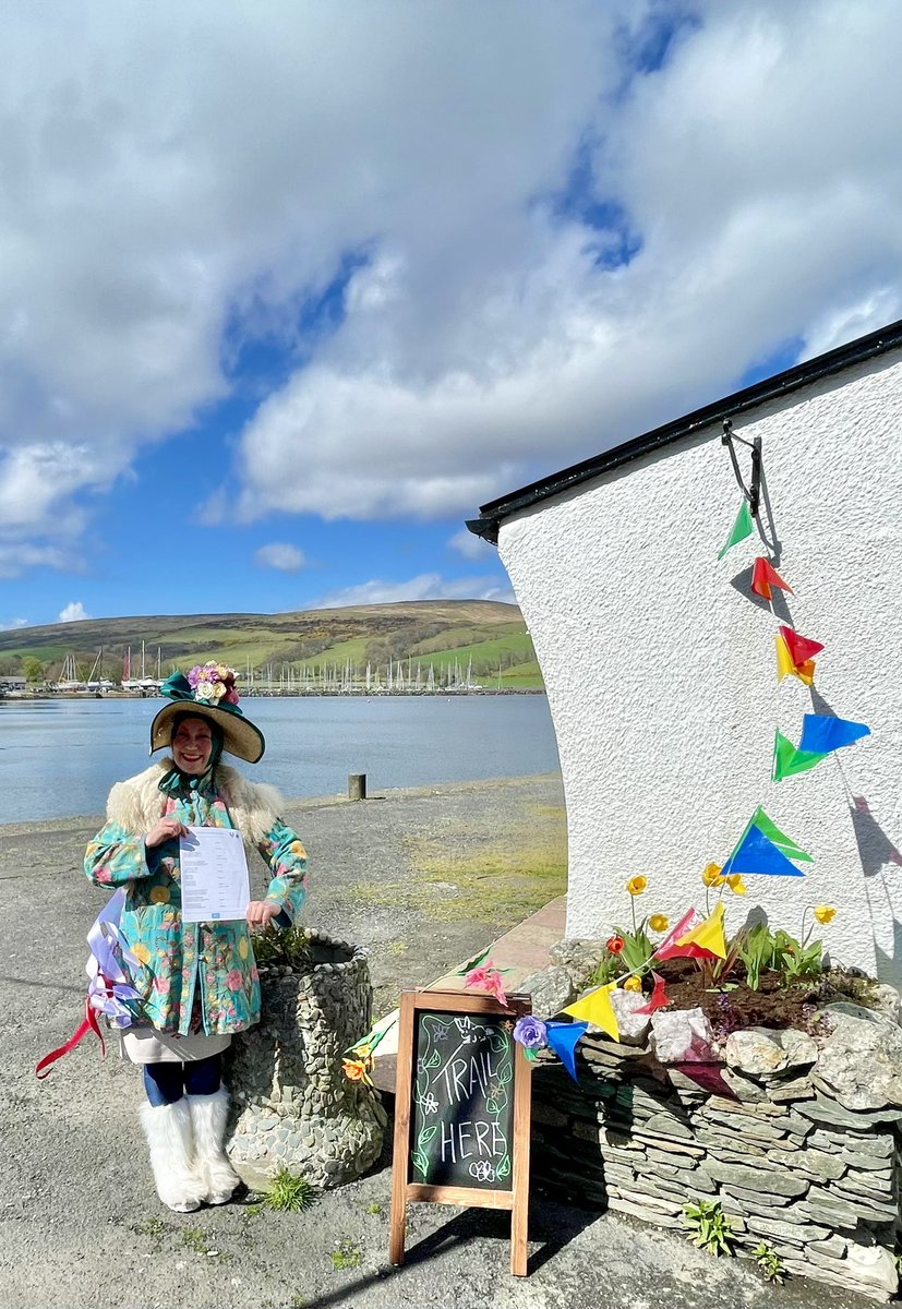 Wonderful turnout for our Easter Trail quiz today in Port Bannatyne. Volunteer Angie Dight was a sight to behold and entertained the families. First proper use of our community hub + great to have such polite children. <a href="/TNLComFundScot/">The National Lottery Community Fund Scotland</a> <a href="/IslandsPass/">Scottish Islands Passport</a> <a href="/CommSharesScot/">Community Shares Scotland</a> <a href="/PubistheHub_uk/">PubistheHub</a>