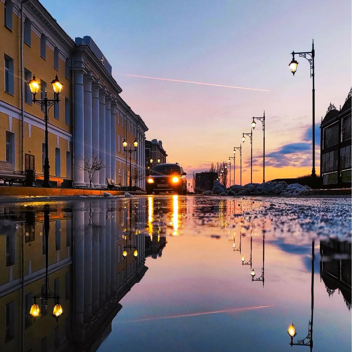 pravdann's tweet image. 🌇 Закат будто в зеркало смотрится

📸 why_not_len #вНижнем