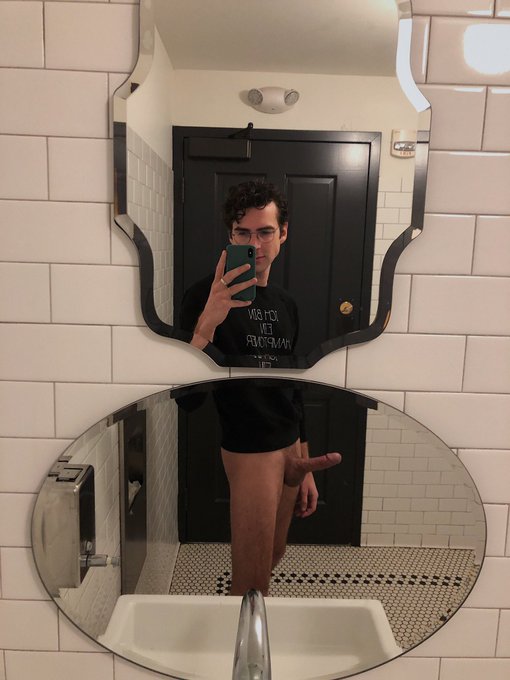 I&rsquo;m in Boston for the week! HMU if you want this in you https://t.co/4hSZvHUXKB