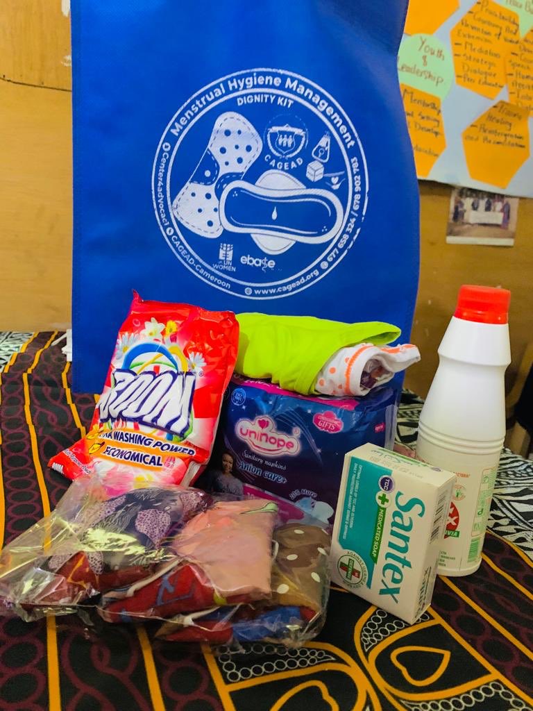 Nainmirayuh's tweet photo. #Dignitykits supplied by @Center4advocac1 2 students include disposable pads, reusable pad, soap, detergents, underwear 2 support girls change properly & remain clean in scul during #menstrustion. received a #menstrual wheel 4 them 2 master their circle @UN_Women #Bleedandstudy https://t.co/UUklpMCh14